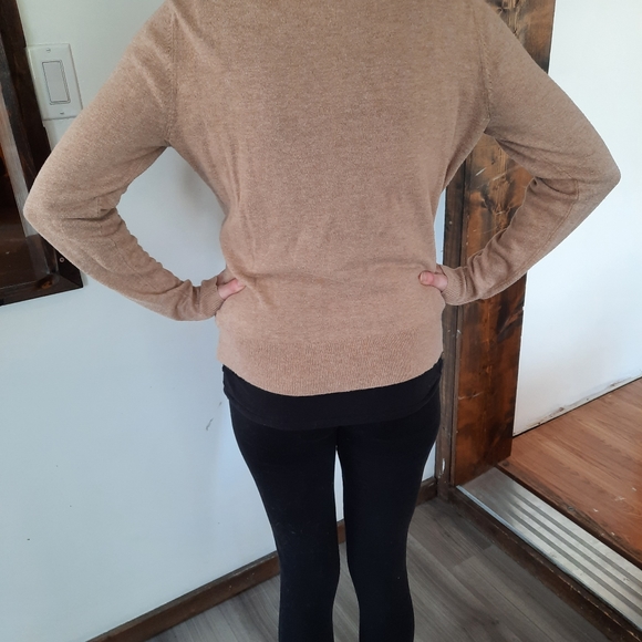 Azur Tan Sweater - Picture 6 of 7